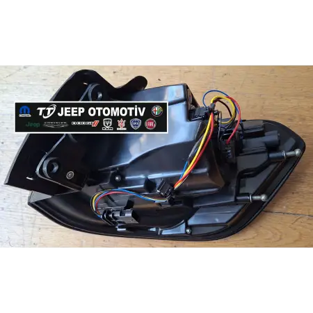 2017 - 2020 Jeep Compass Sol Arka Stop Yan Sanayi OEM 55112683AD