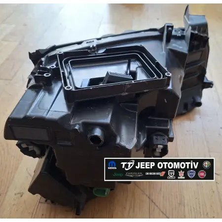 2023 - 2024 Jeep Avenger Sağ Ön Far 52218717 - 2.El Ürün