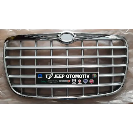 Chrysler 300C Ön Panjur / Izgara OEM 04805928AC