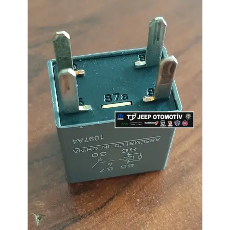 Chrysler Jeep Dodge Ram Sigorta Kutusu Rölesi 68083380AA - 2.El