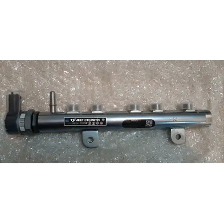 Lancia Thema Jeep Ram Maserati 3.0L Dizel Sol Yakıt Rayı 35022119G 0445216044