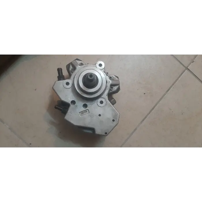 2005-10 Cherokee 300C 3.0L Mercedes Yakıt Pompası A6420700201 0445010095 - 2.El Ürün