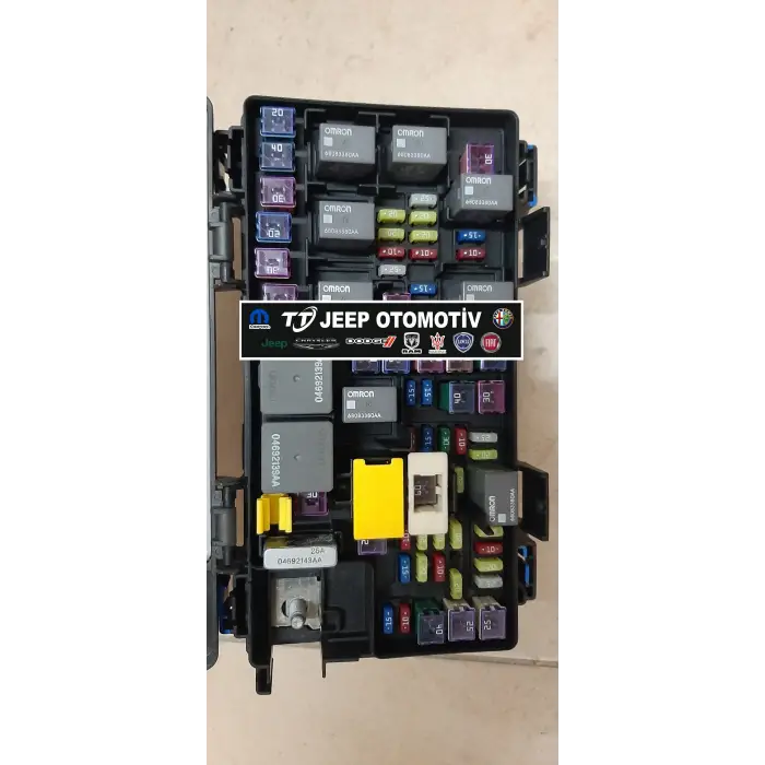 2010 Chrysler Voyager / Dodge Journey Sigorta Kutusu 04692299AH 04692299AG