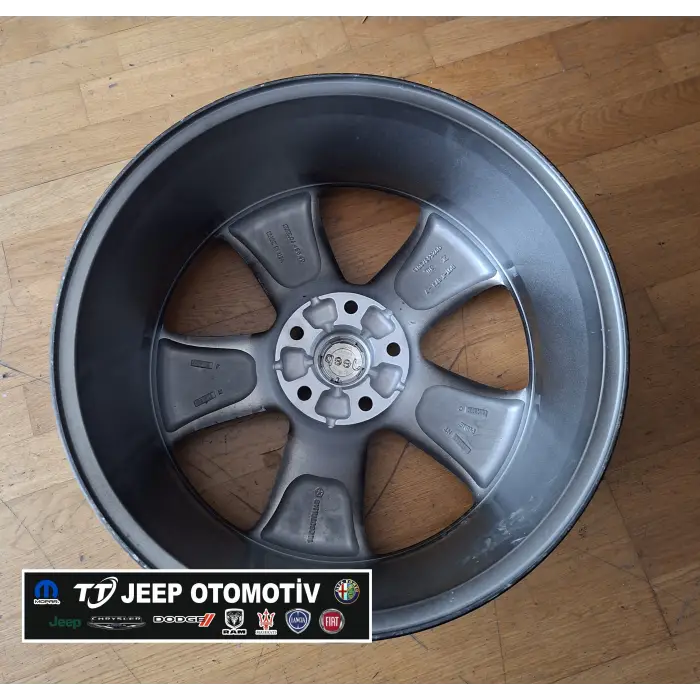 2013 - 2018 Jeep Grand Cherokee Overland Jant K1WQ09CDMAB 20