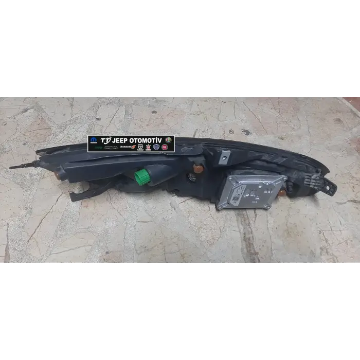 2014-15 Jeep Cherokee Sol Ön Gündüz Farı K68157105AO 68157105AO - 2.El Ürün