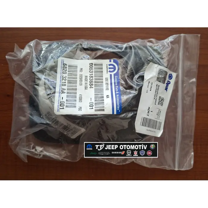 2014-2016 Jeep Cherokee KL Ön Tampon ACC Radar Kapağı 68203218AA