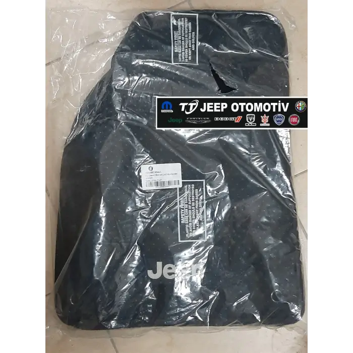 2014 - 2018 Jeep Cherokee (KL) Halı Paspas Takımı 1UB86DX9AC