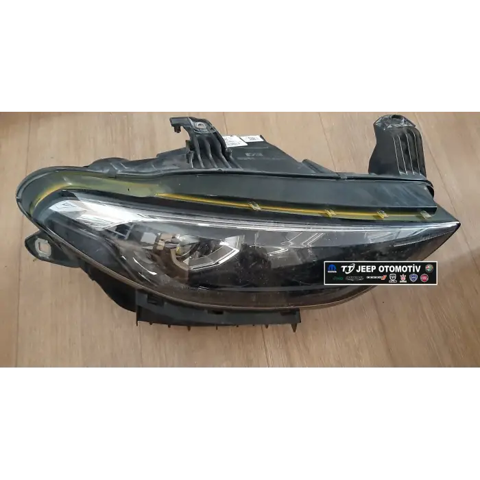 2015 - 2021 Fiat Egea Sağ Ön Far 52109114 52145154