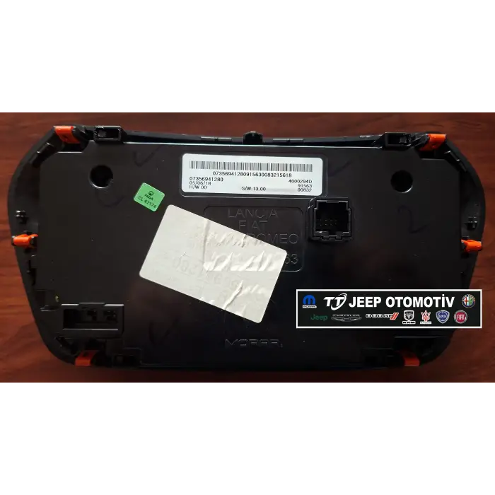 2018 - 2025 Jeep Renegade Klima Kontrol Kumandaları 735694128 - 2.El