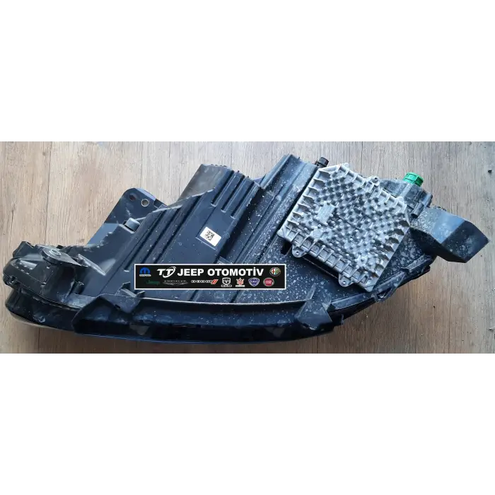 2022 - 2025 Alfa Romeo Tonale Sağ Far 50564399 - 2.El Ürün