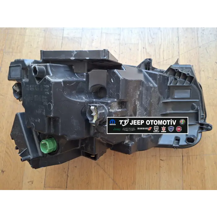 2023 - 2024 Jeep Avenger Sağ Ön Far 52218717 - 2.El Ürün