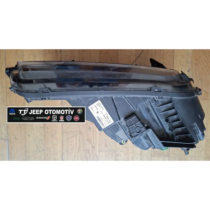 2023 - 2024 Jeep Avenger Sağ Ön Far 52218717 - 2.El Ürün