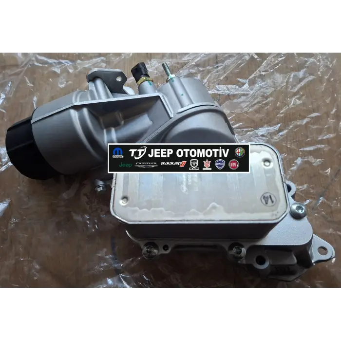 Maserati Ghibli Levante 3.0L Dizel Orijinal Yağ Soğutucu 46343219