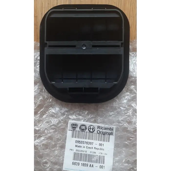 Alfa Romeo / Jeep / Fiat Bagaj Kısmı Hava Çıkış Kapağı 52076397