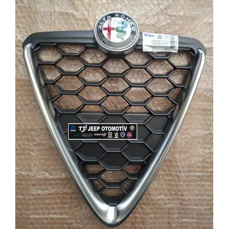 2010-2020 Alfa Romeo Giulietta Ön Üçgen Izgara Panjur 156112051