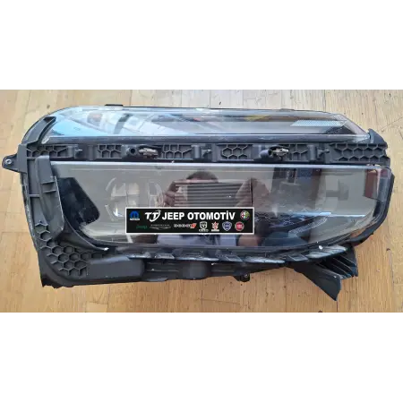 2023 - 2024 Jeep Avenger Sağ Ön Far 52218717 - 2.El Ürün