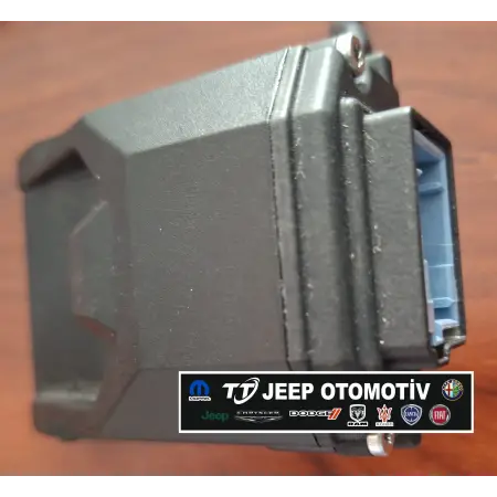 2014 - 2025 Jeep Renegade Ön Kamera Şerit Takip Modülü FFCM HALF Tamiri 52015531 21.000 TL