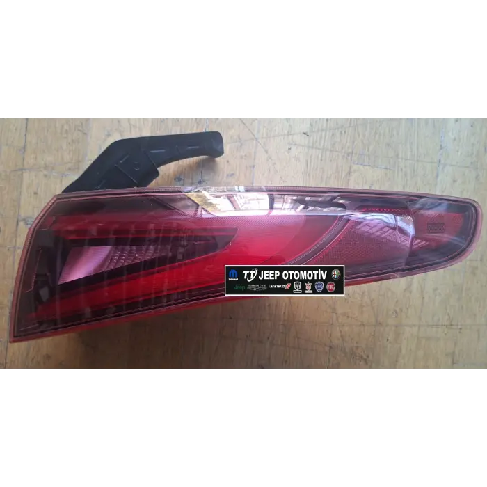 2016 - 2022 Alfa Romeo Giulia Sağ Arka Stop 50548561 - 2.El