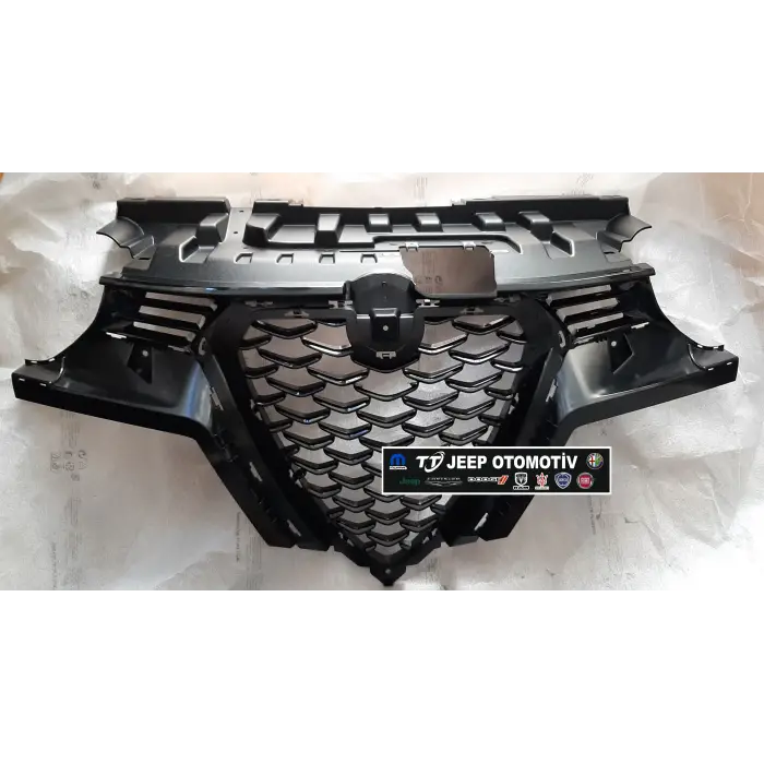 2022 - 2025 Alfa Romeo Tonale Ön Üçgen Izgara 156170275