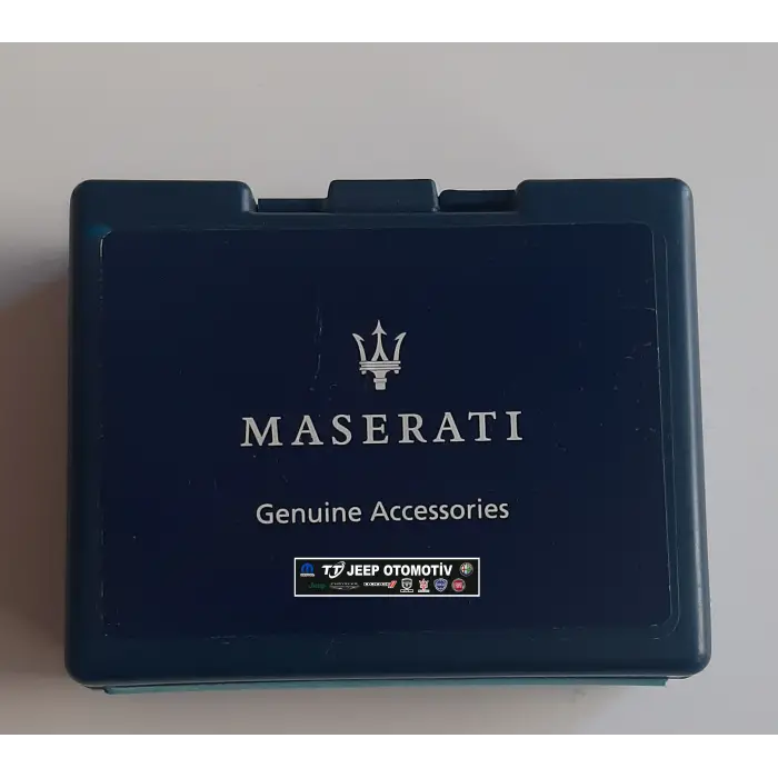 Maserati Bijon Kiti - Özel Somun Anahtarlı