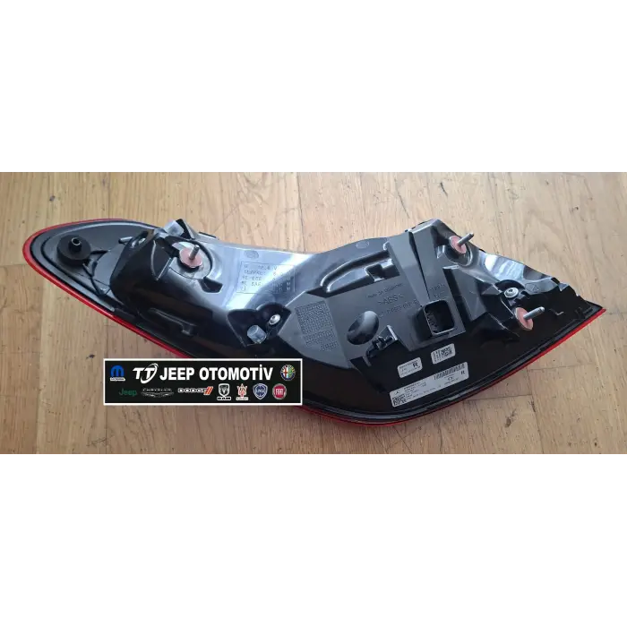 Mercedes Sağ Arka Stop C Serisi W206 C180 A2069062701 - 2.El
