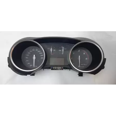 2010 - 2013 Alfa Romeo Giulietta Gösterge Paneli 50527079