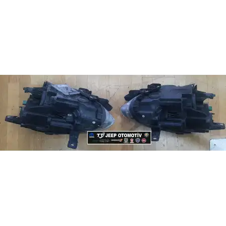 2010-2020 Alfa Romeo Giulietta Far 50520228 Sağ 50520220 Sol - 2.El Ürün