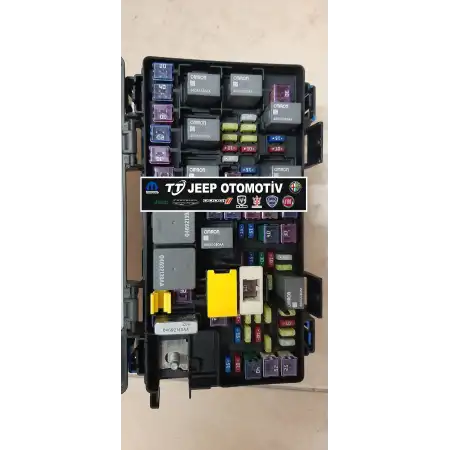 2012 Jeep Cherokee (KK) Sigorta Kutusu 68235273AA K68235273AA