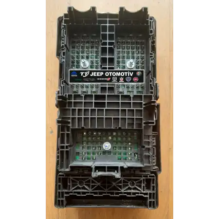 2014 Jeep Cherokee (KL) Sigorta Kutusu 68193002AF K68193002AF