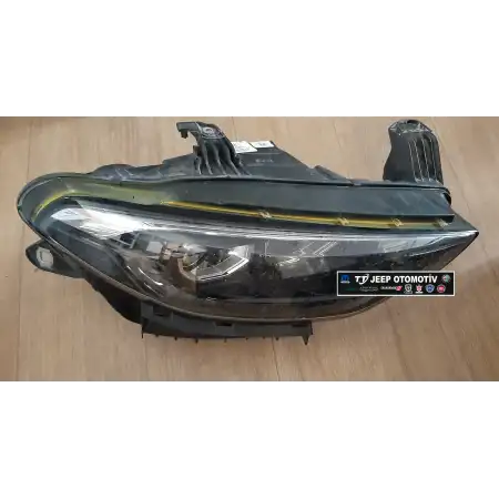 2015 - 2021 Fiat Egea Sağ Ön Far 52109114 52145154