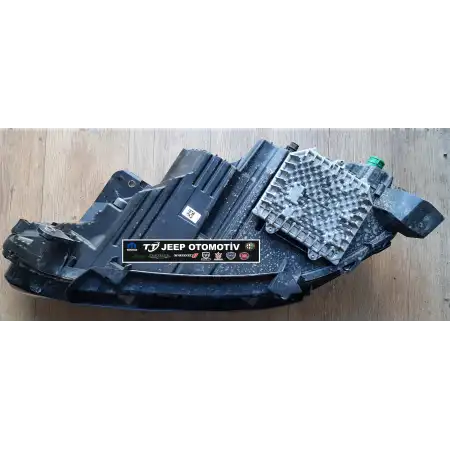 2022 - 2025 Alfa Romeo Tonale Sağ Ön Far 50564399 - 2.El Ürün