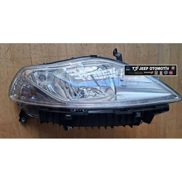 2011 - 2024 Lancia Ypsilon Sağ Ön Far 51850554