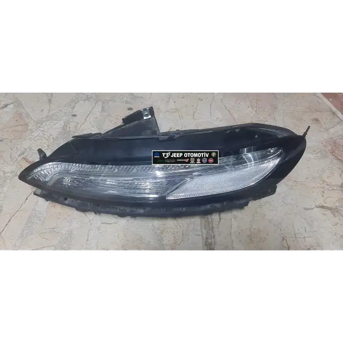 2014-15 Jeep Cherokee Sol Ön Gündüz Farı K68157105AO 68157105AO - 2.El Ürün