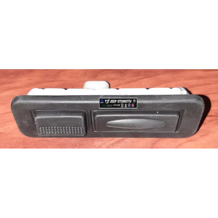 2014-2018 Jeep Renegade / Fiat Egea Bagaj Kapı Düğmesi 52030366