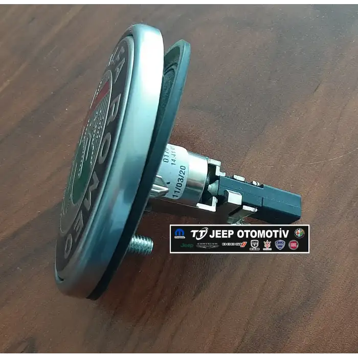 2016 - 2020 Alfa Romeo Giulietta Bagaj Arması 50547396