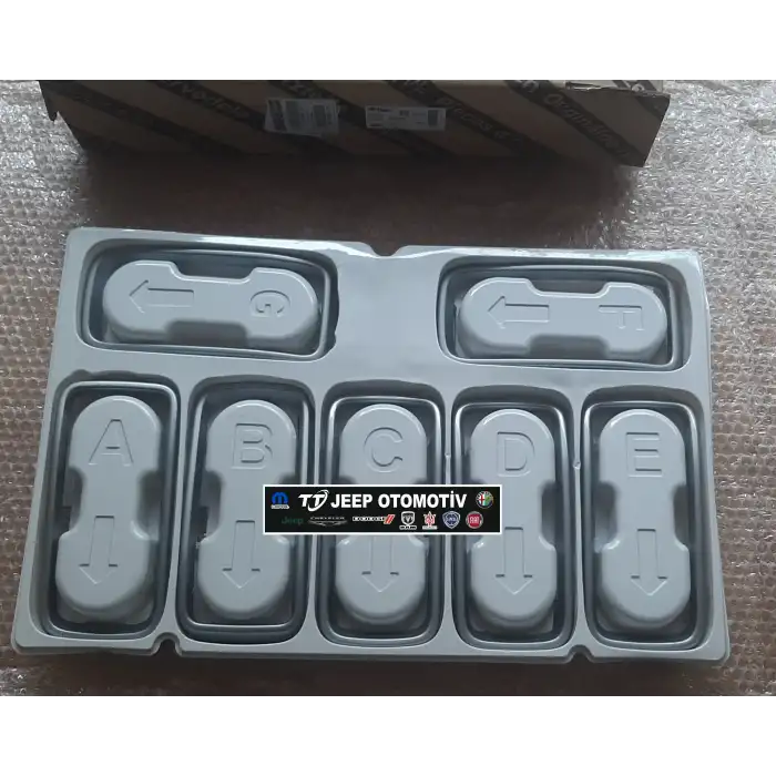 2018-2022 Jeep Renegade Ön Panjur / Izgara Çerçeveleri 735687346