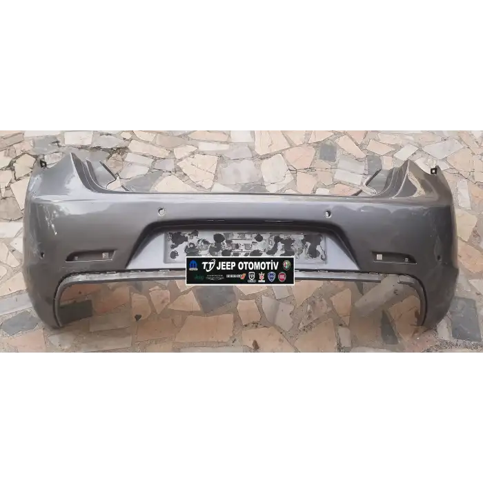 Alfa Romeo Giulietta Arka Tampon - Çıkma Ürün