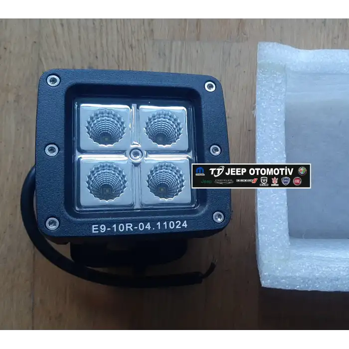 Jeep Wrangler Rubicon - 3 Kare LED Spot Işık 20W - 1800 Lümen