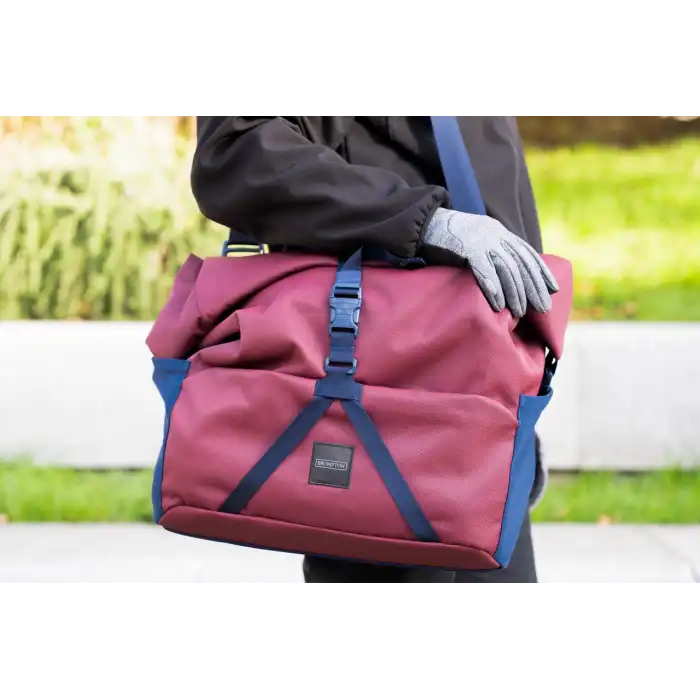 Brompton Rolltop Bag (Large) Plum Q104137