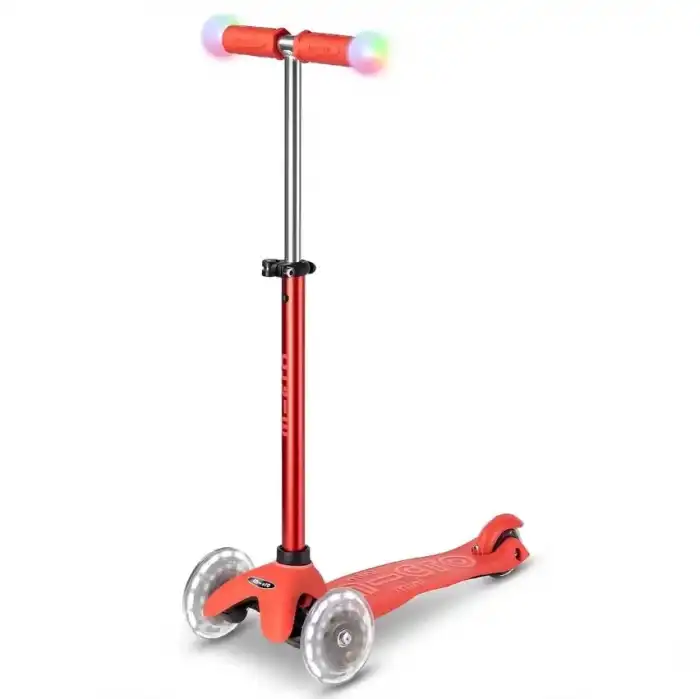 Micro Mini2Grow Deluxe Magic LED 3 Tekerlekli Scooter Red