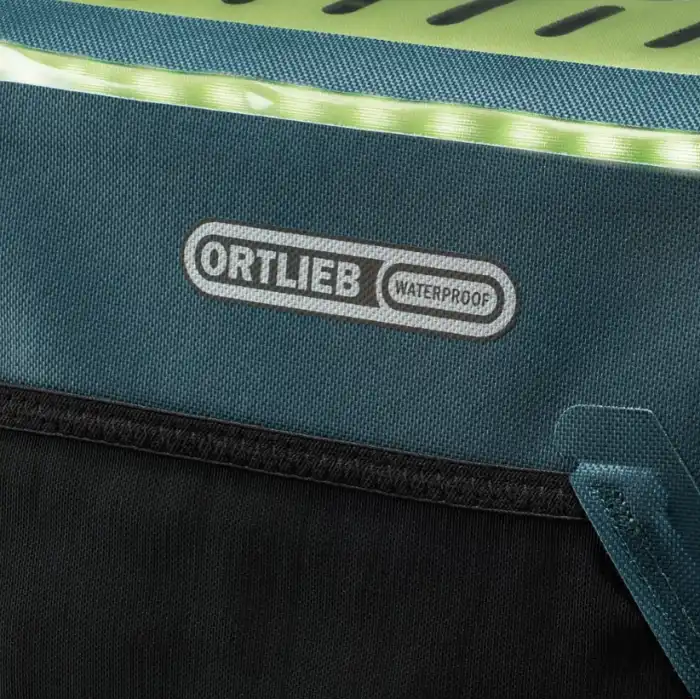 Ortlieb F8231 E-Bike Gidon Çantası 7 Litre Petrol Yeşili