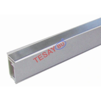 TD-13 / 25 MM ALÜMİNYUM DIŞ BÜKEY SÜPÜRGELİK