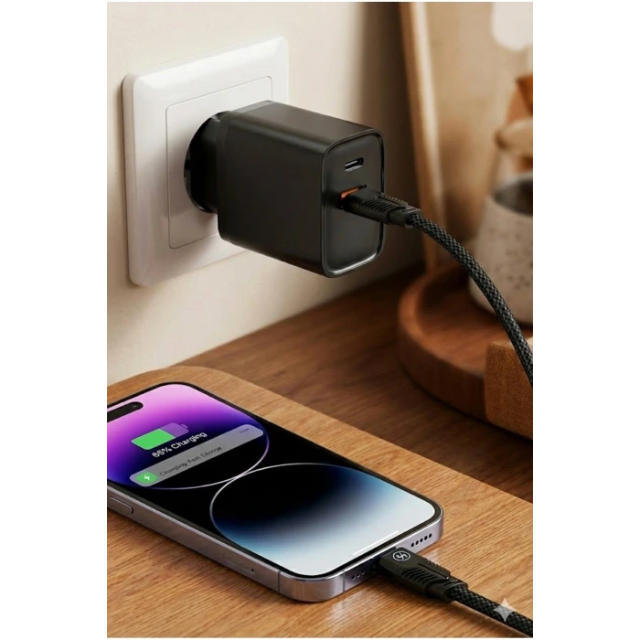 4 in 1 Hızlı Şarj Seti | 38W Çift Portlu Adaptör & Çok Başlıklı Örgü Kablo (Lightning/Type-C/USB)
