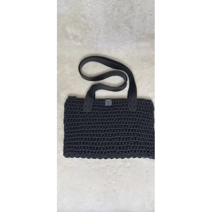 El Yapımı Siyah Örgü Şık Kadın Çantası – İpekyıldızı