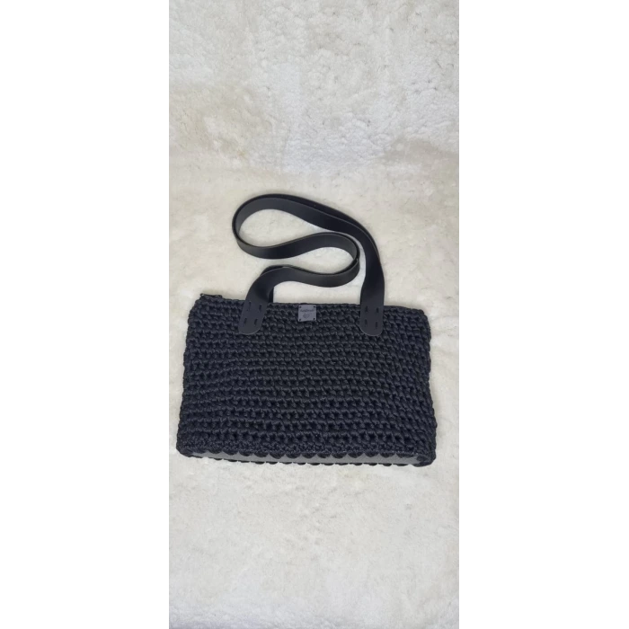 El Yapımı Siyah Örgü Şık Kadın Çantası – İpekyıldızı