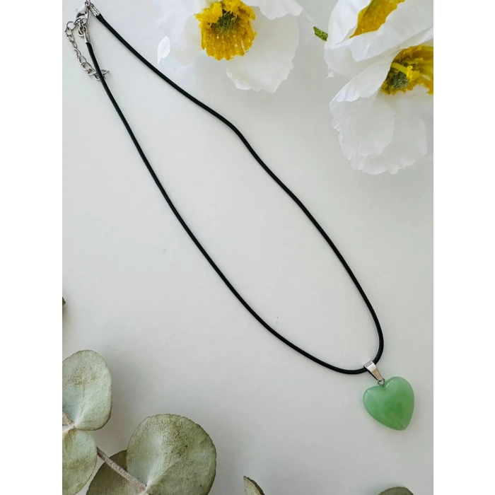 Yeşil Kolye – Siyah İpli El Yapımı Tasarım