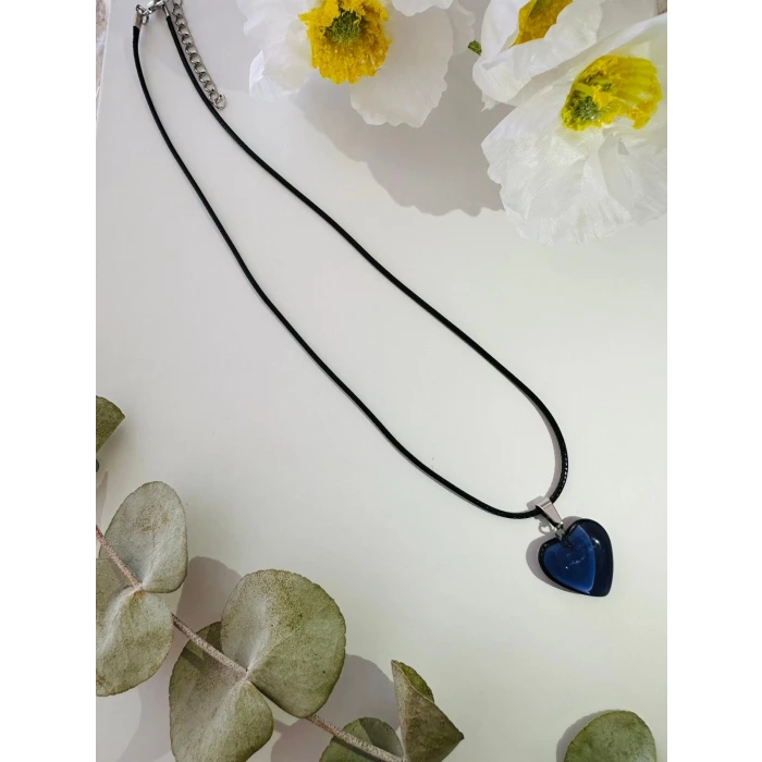 Lacivert Kalpli Kolye – Siyah İpli El Yapımı Tasarım