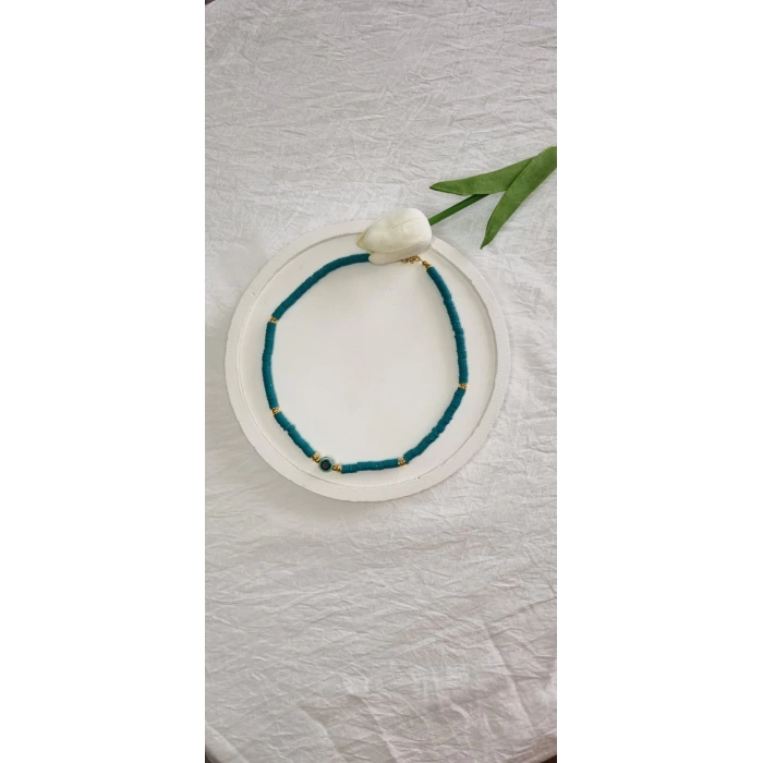 El Yapımı Zümrüt Yeşili Boncuk Kolye – İpekyıldızı