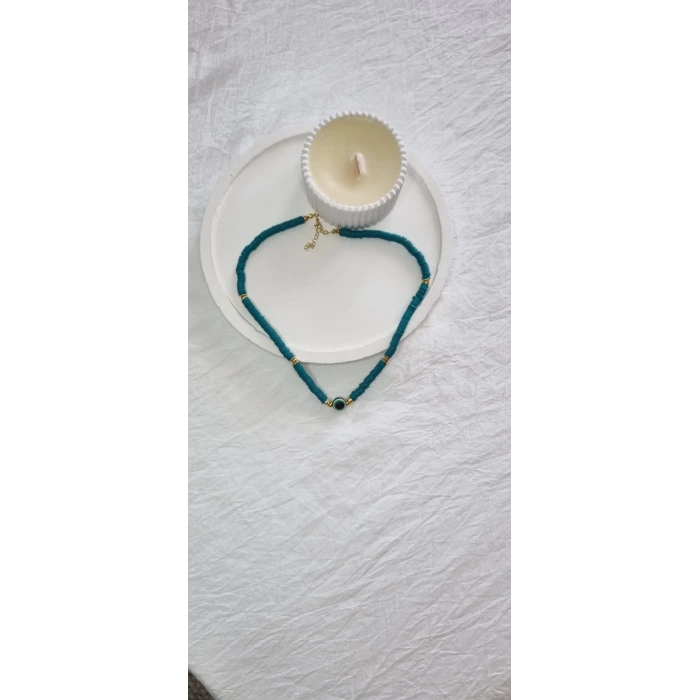 El Yapımı Zümrüt Yeşili Boncuk Kolye – İpekyıldızı