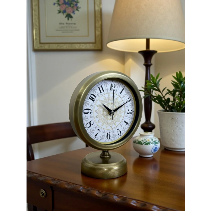 Eskitme Motifli 25 x 20 Cm Metal Masa Saati